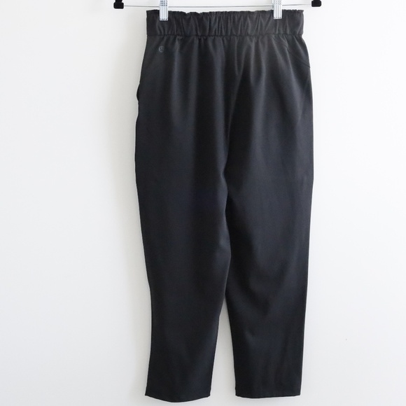 Lululemon On The Fly Crop - Picture 4 of 5